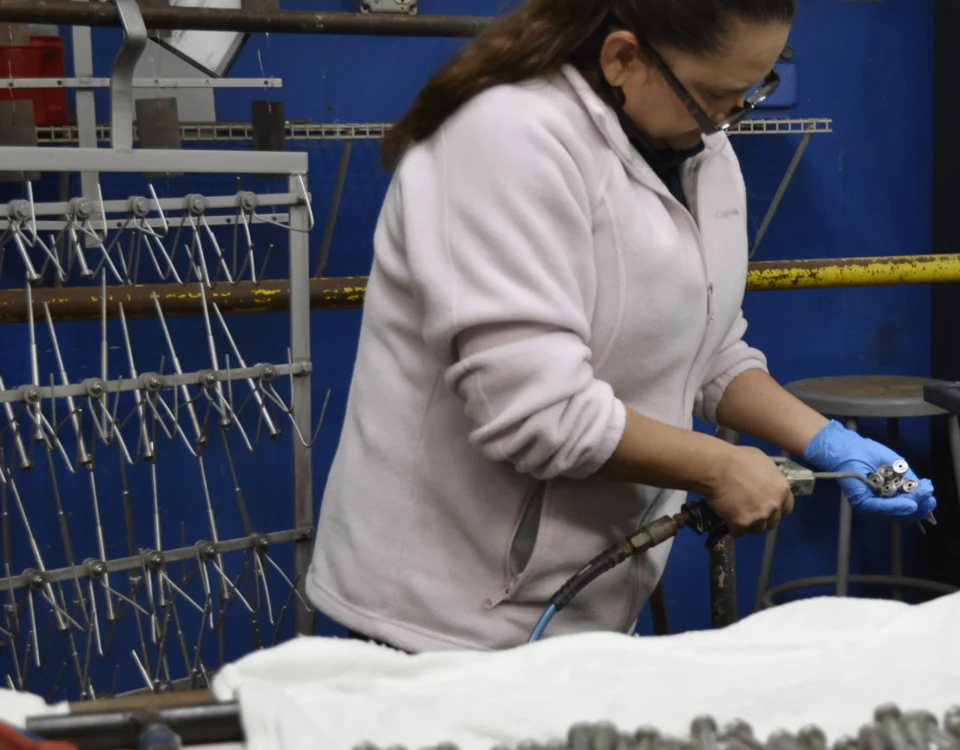 balesmetalsurfacesolutions-articleimage-fastenertech